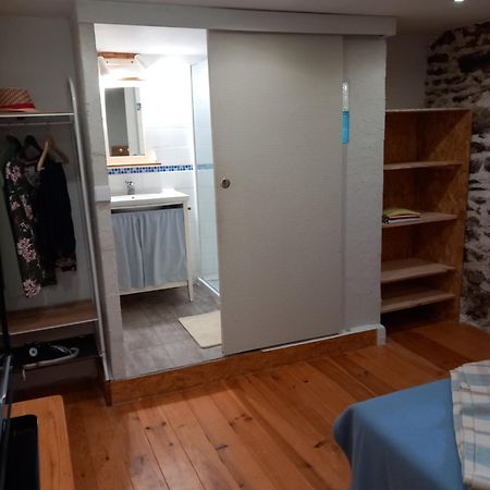 Les Cedres Bleus De Joany Apartment Viviez Екстериор снимка